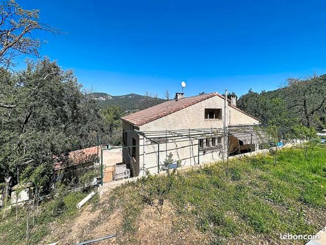 Propriété 6 pièces 149 m²