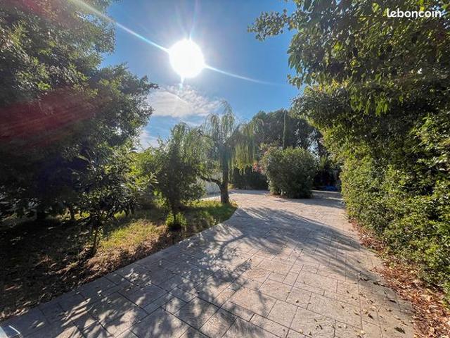 Propriété 6 pièces 140 m²