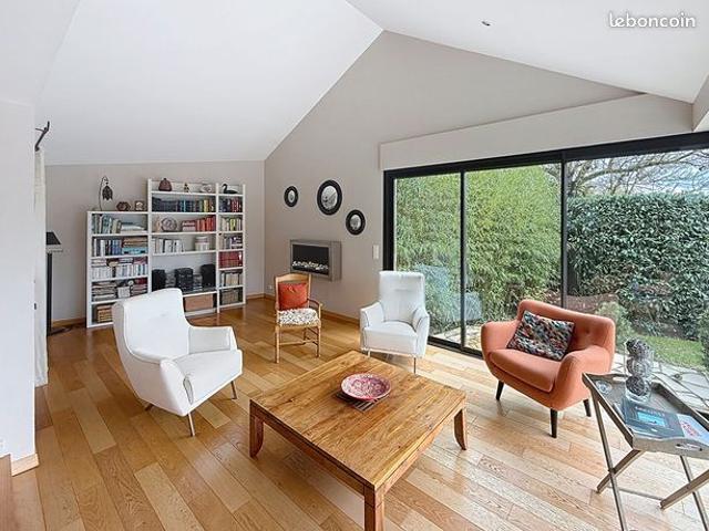 Propriété 6 pièces 140 m²