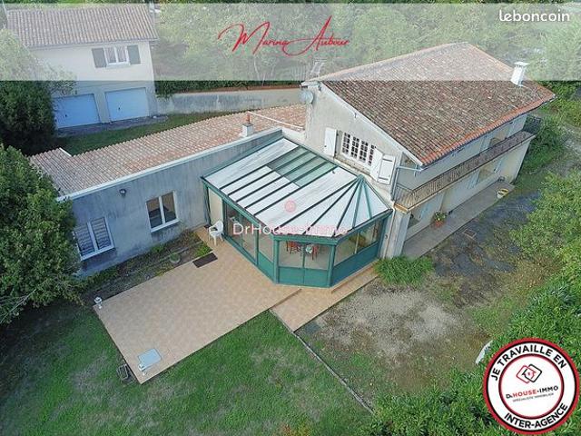Propriété 6 pièces 140 m²