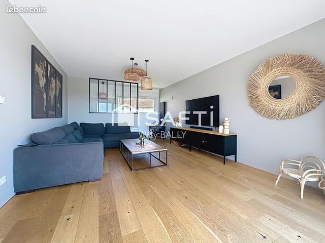 Propriété 6 pièces 140 m²