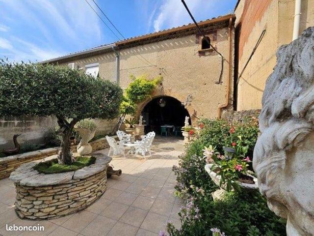 Propriété 6 pièces 140 m²