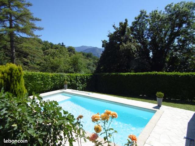 Propriété 6 pièces 140 m²