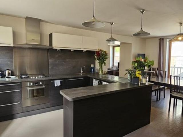 Propriété 6 pièces 140 m²