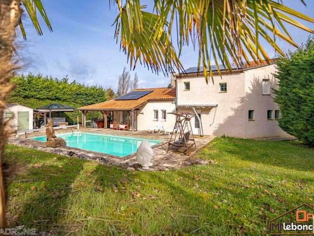 Propriété 6 pièces 140 m²