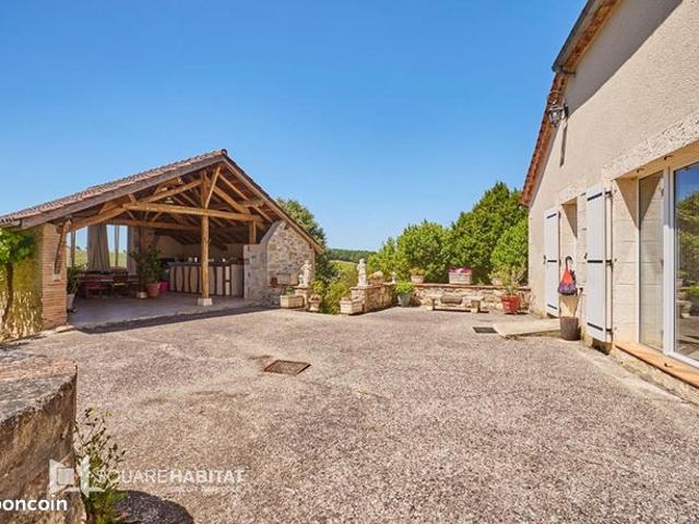 Propriété 6 pièces 140 m²