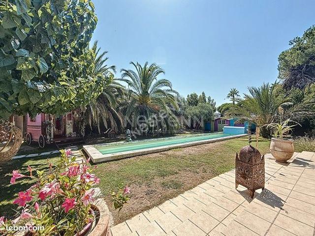 Propriété 6 pièces 140 m²