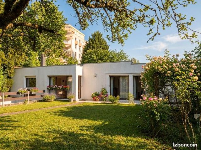 Propriété 6 pièces 140 m²