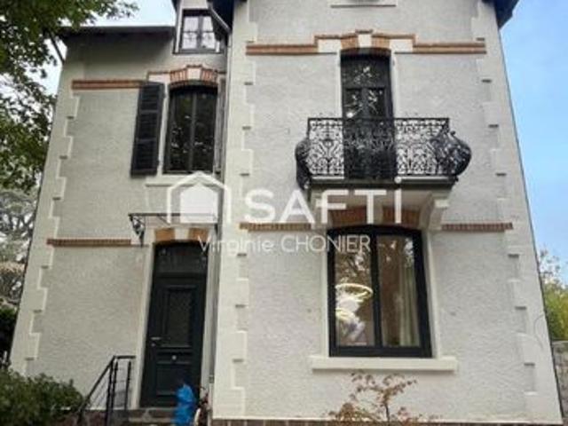 Propriété 6 pièces 141 m²