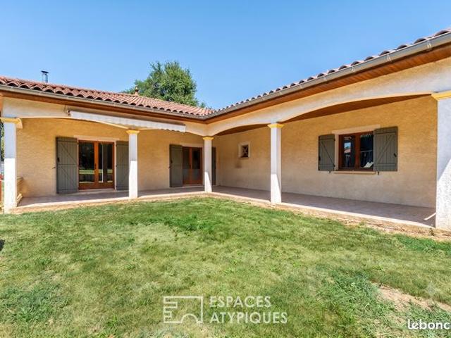 Propriété 6 pièces 141 m²