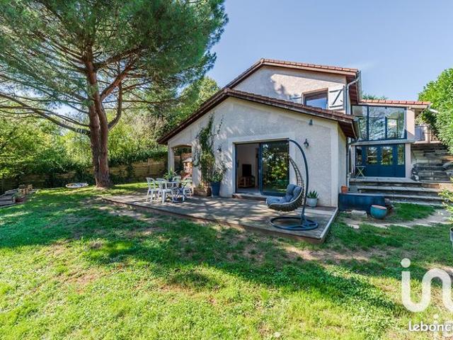 Propriété 6 pièces 141 m²