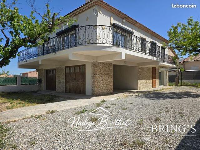 Propriété 6 pièces 141 m²