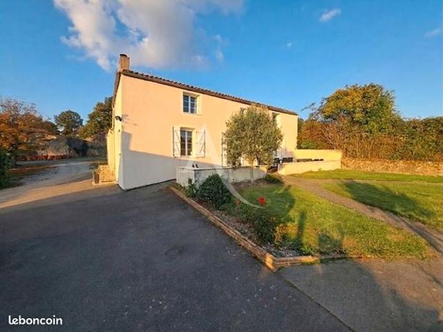 Propriété 6 pièces 141 m²