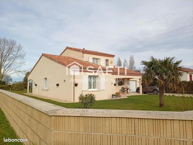 Propriété 6 pièces 141 m²