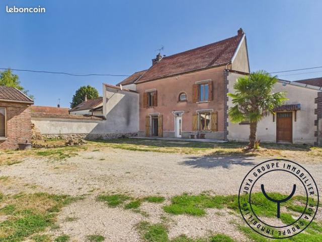Propriété 6 pièces 141 m²