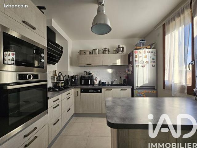 Propriété 6 pièces 142 m²
