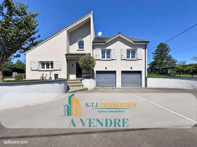 Propriété 6 pièces 142 m²