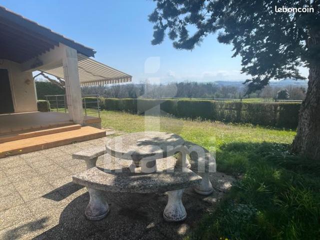 Propriété 6 pièces 142 m²