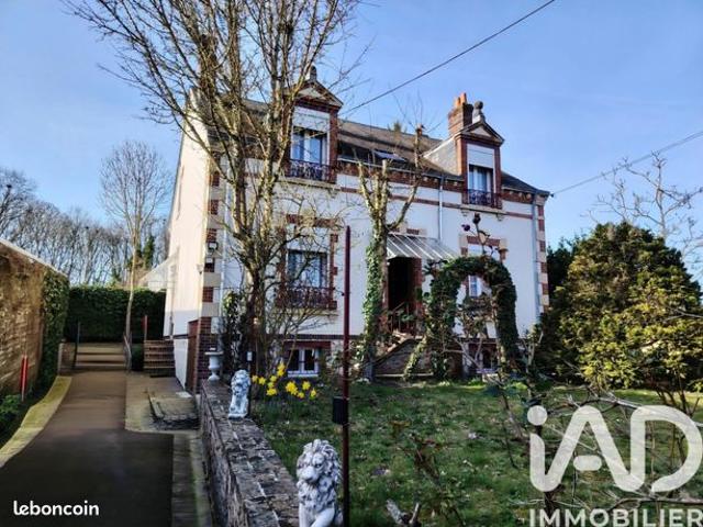 Propriété 6 pièces 142 m²