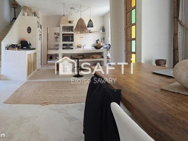 Propriété 6 pièces 143 m²