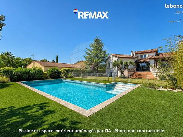 Propriété 6 pièces 143 m²