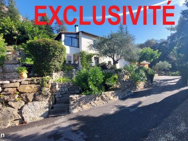Propriété 6 pièces 143 m²