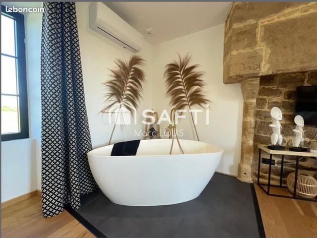 Propriété 6 pièces 143 m²