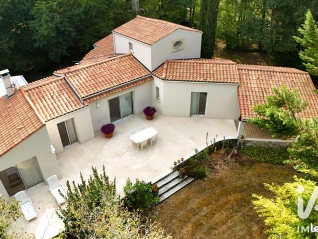 Propriété 6 pièces 155 m²
