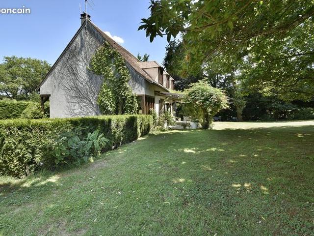 Propriété 6 pièces 155 m²