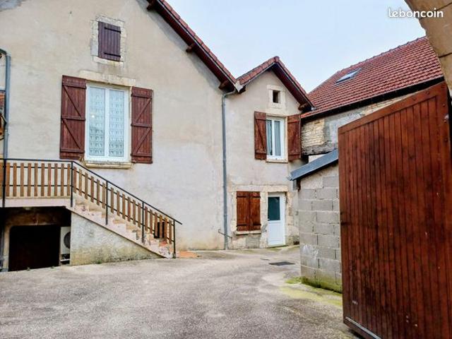 Propriété 6 pièces 155 m²