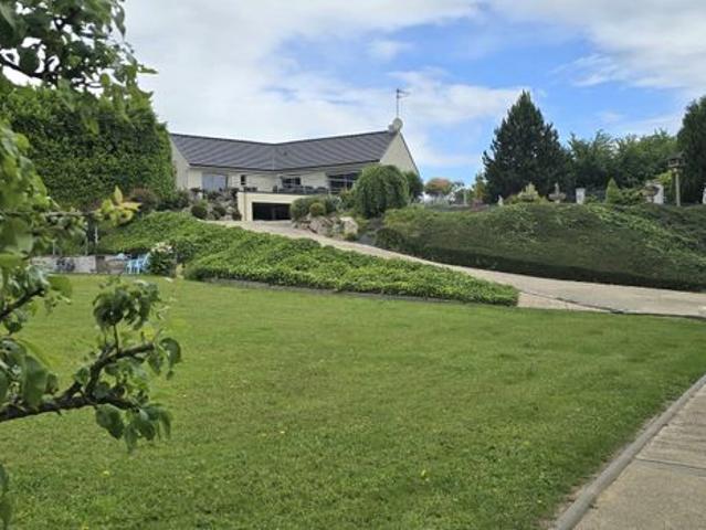 Propriété 6 pièces 155 m²