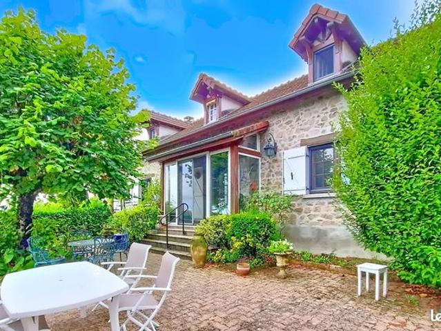 Propriété 6 pièces 155 m²