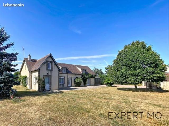 Propriété 6 pièces 155 m²
