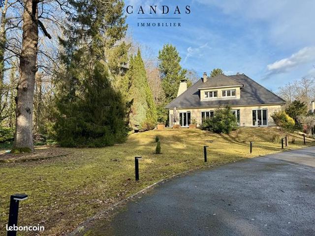Propriété 6 pièces 155 m²