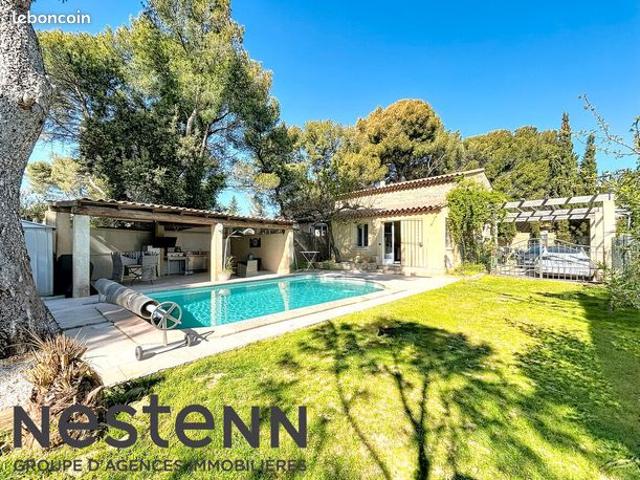 Propriété 6 pièces 156 m²