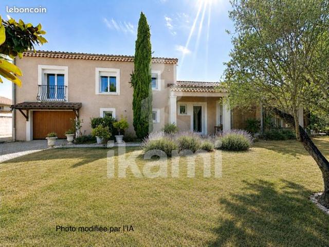 Propriété 6 pièces 156 m²