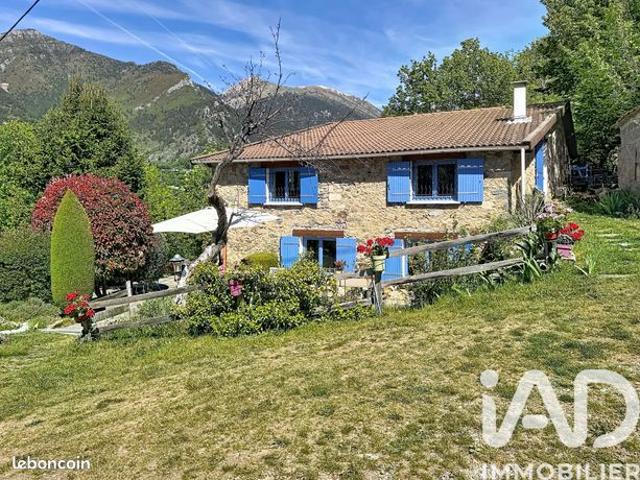 Propriété 6 pièces 156 m²