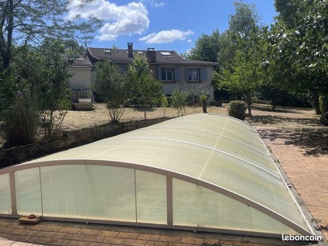 Propriété 6 pièces 156 m²