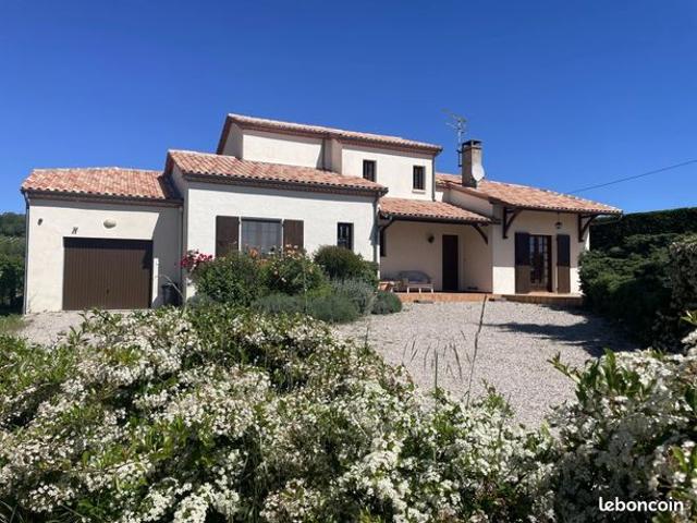 Propriété 6 pièces 156 m²