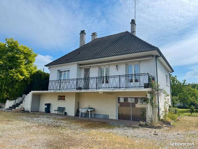 Propriété 6 pièces 156 m²