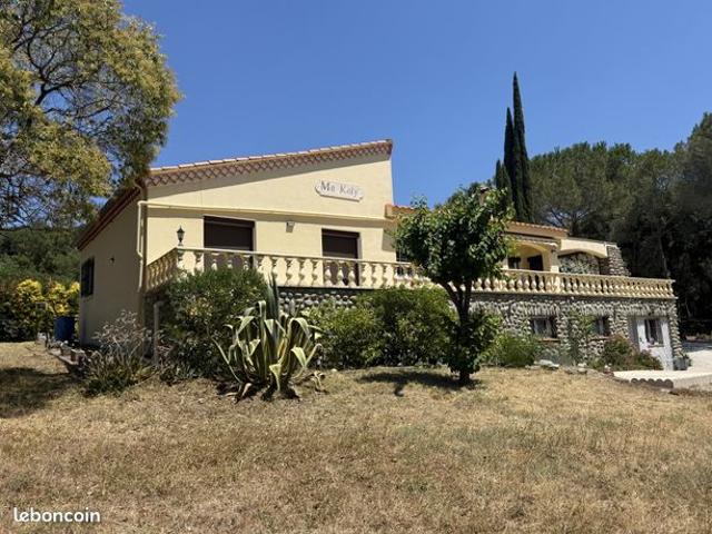 Propriété 6 pièces 156 m²