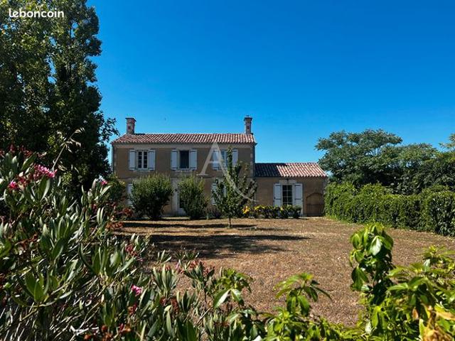 Propriété 6 pièces 156 m²