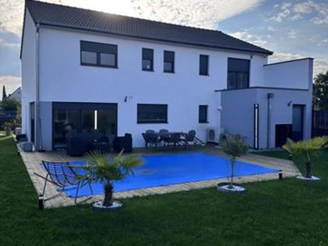 Propriété 6 pièces 157 m²