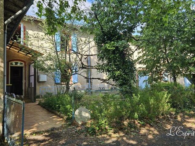 Propriété 6 pièces 157 m²