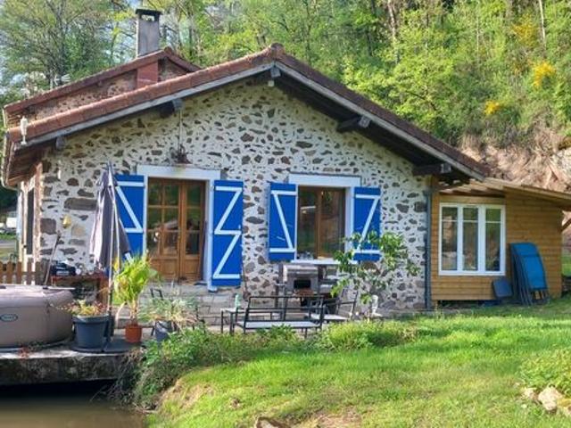 Propriété 6 pièces 157 m²