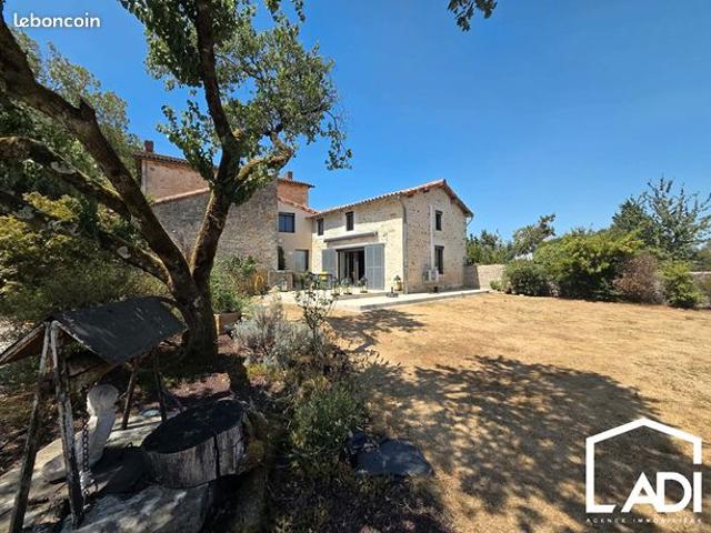 Propriété 6 pièces 157 m²