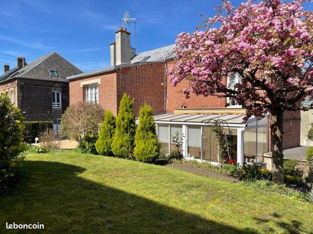 Propriété 6 pièces 157 m²