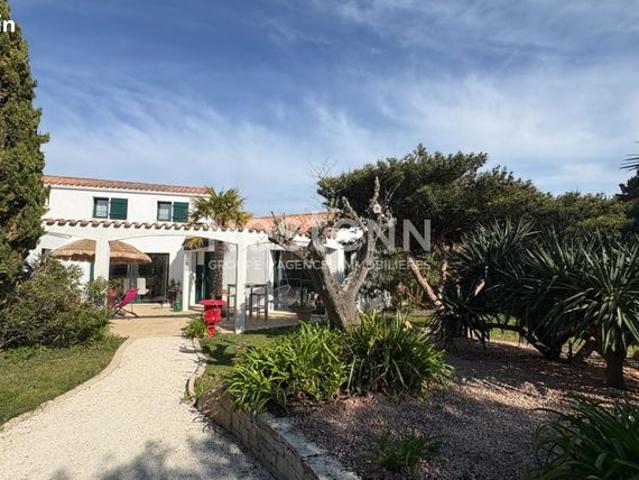 Propriété 6 pièces 157 m²