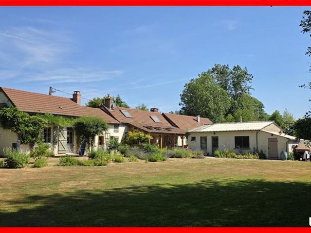 Propriété 6 pièces 158 m²