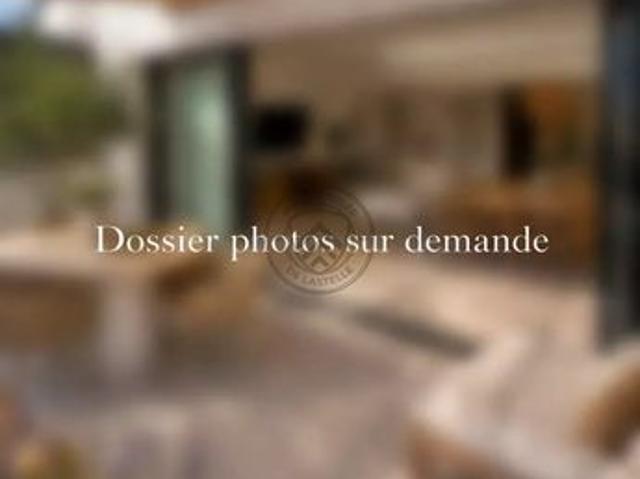Propriété 6 pièces 158 m²